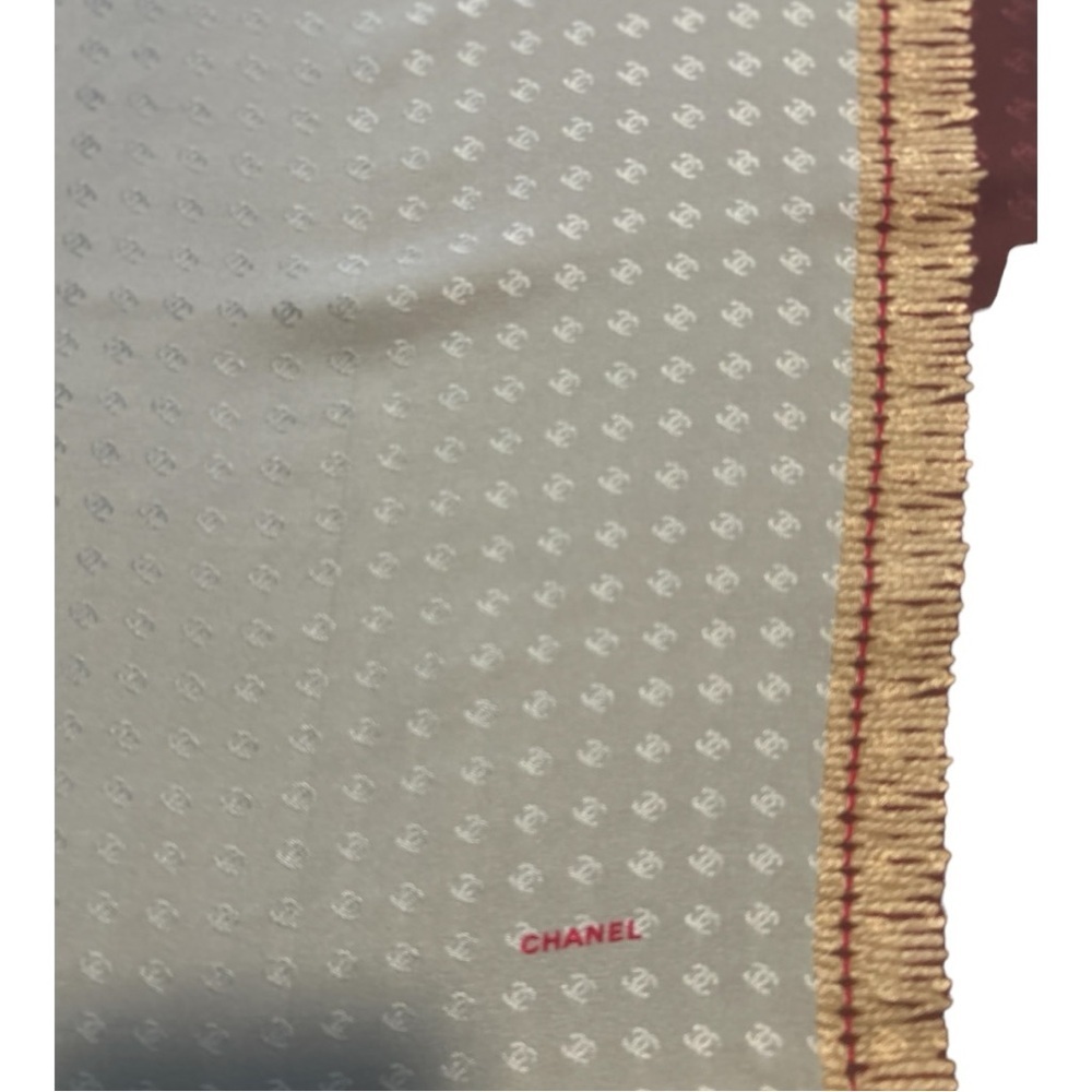 Chanel Scarf - Picture 5 of 17